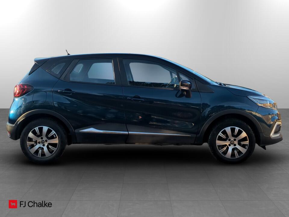 Used Renault Captur 2019 for sale - 76608101: Photo 2