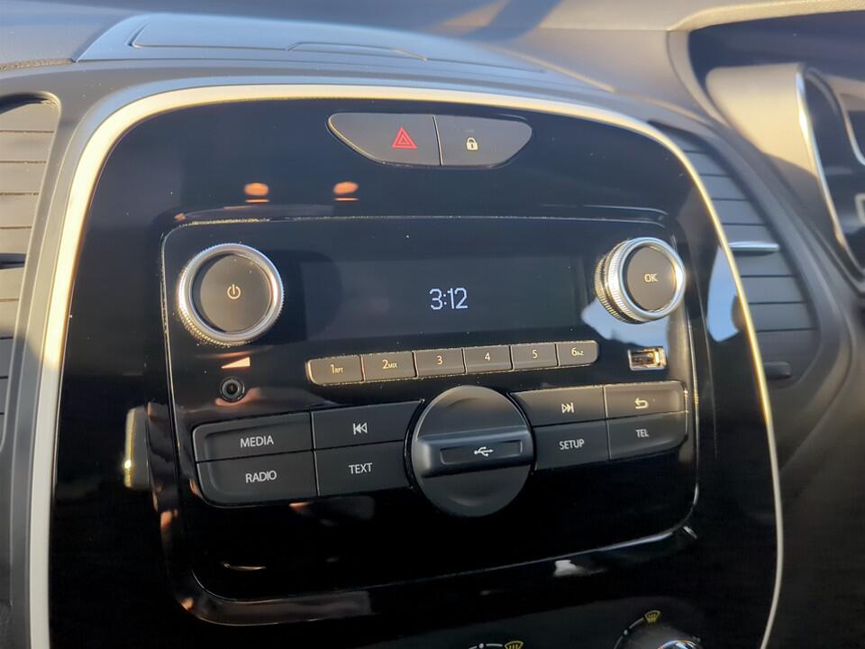 Used Renault Captur 2019 for sale - 76608101: Photo 9