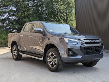 Used Isuzu D-Max 2025 for sale - 77155303: Photo