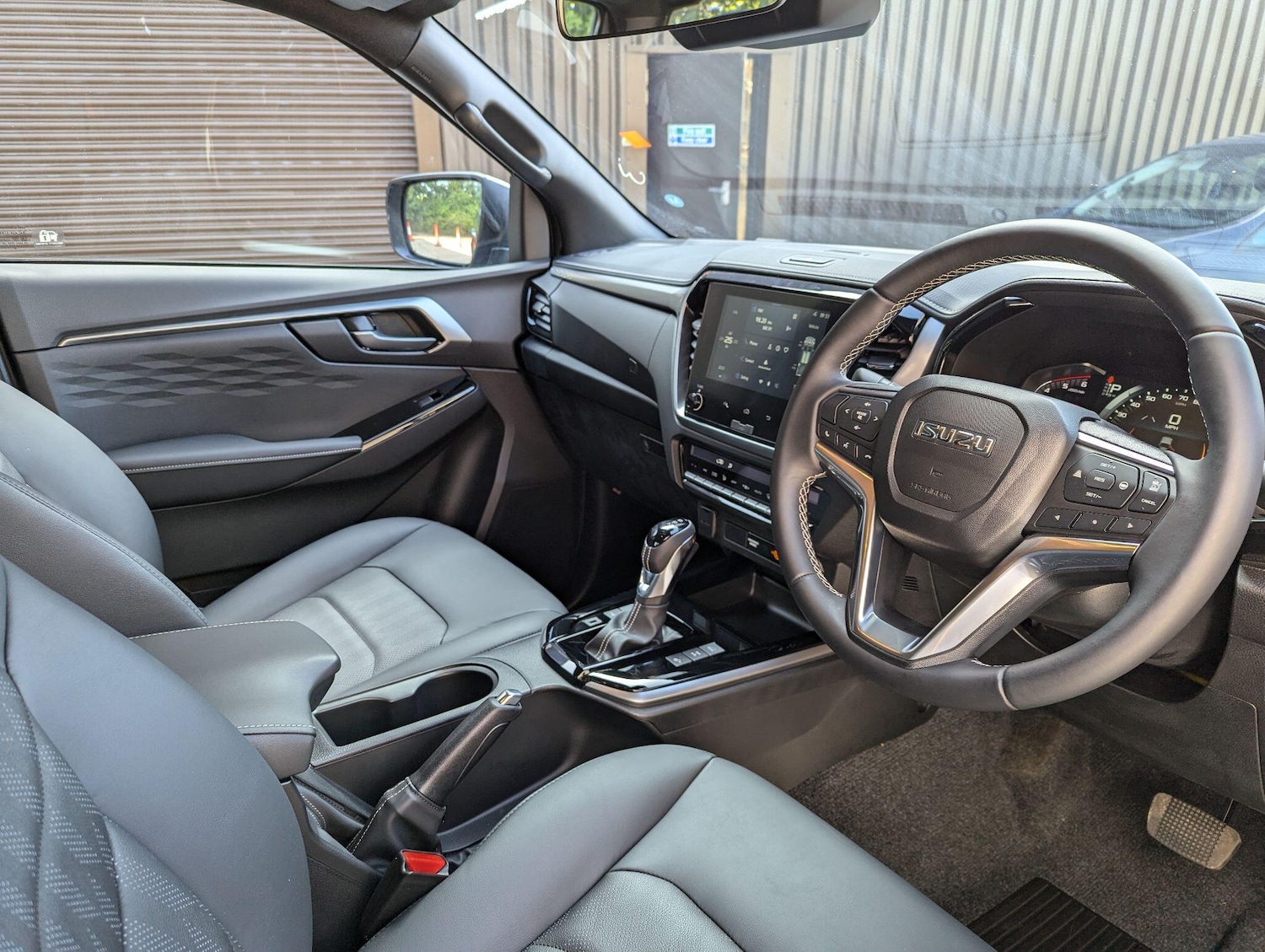 Used Isuzu D-Max 2025 for sale - 77155303: Photo 6