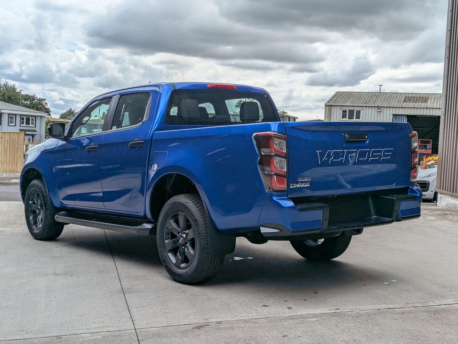 Used Isuzu D-Max 2025 for sale - 77156309: Photo 2