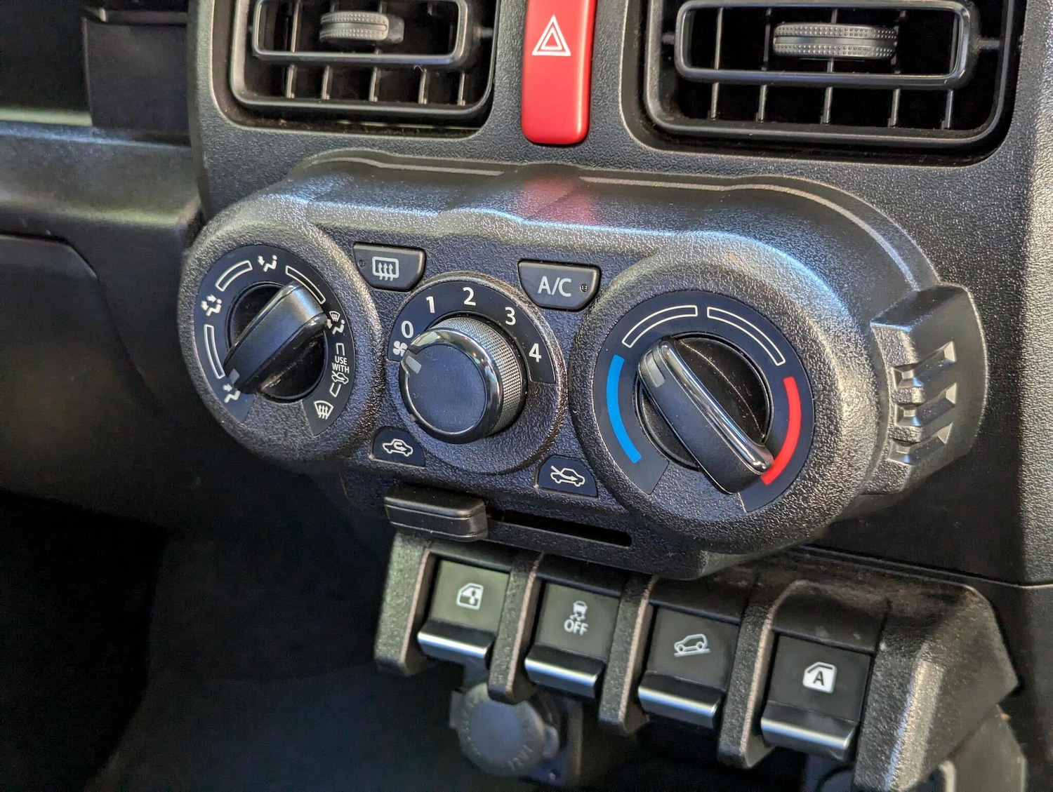 Used Suzuki Jimny 2021 for sale - 76644675: Photo 12