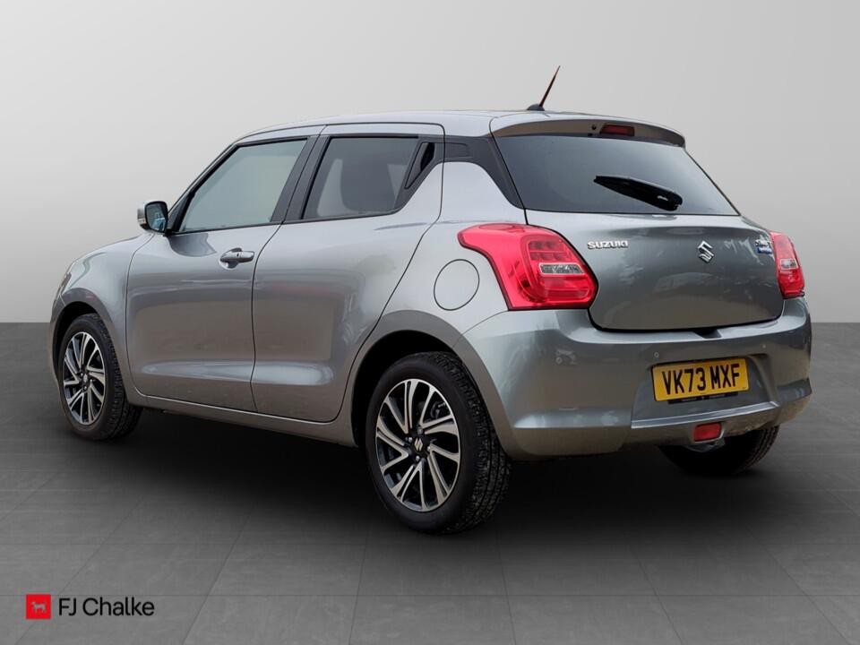 Used Suzuki Swift 2023 for sale - 76658716: Photo 4