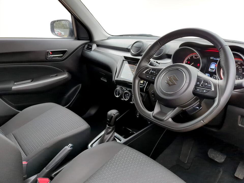 Used Suzuki Swift 2023 for sale - 76658716: Photo 6