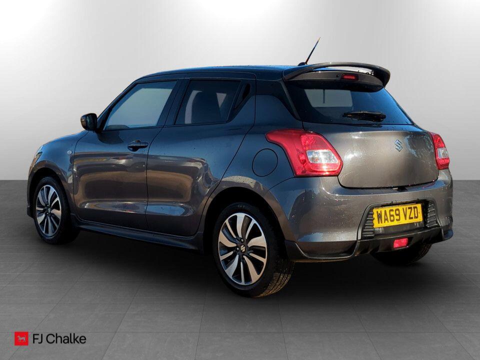 Used Suzuki Swift 2019 for sale - 76688740: Photo 2