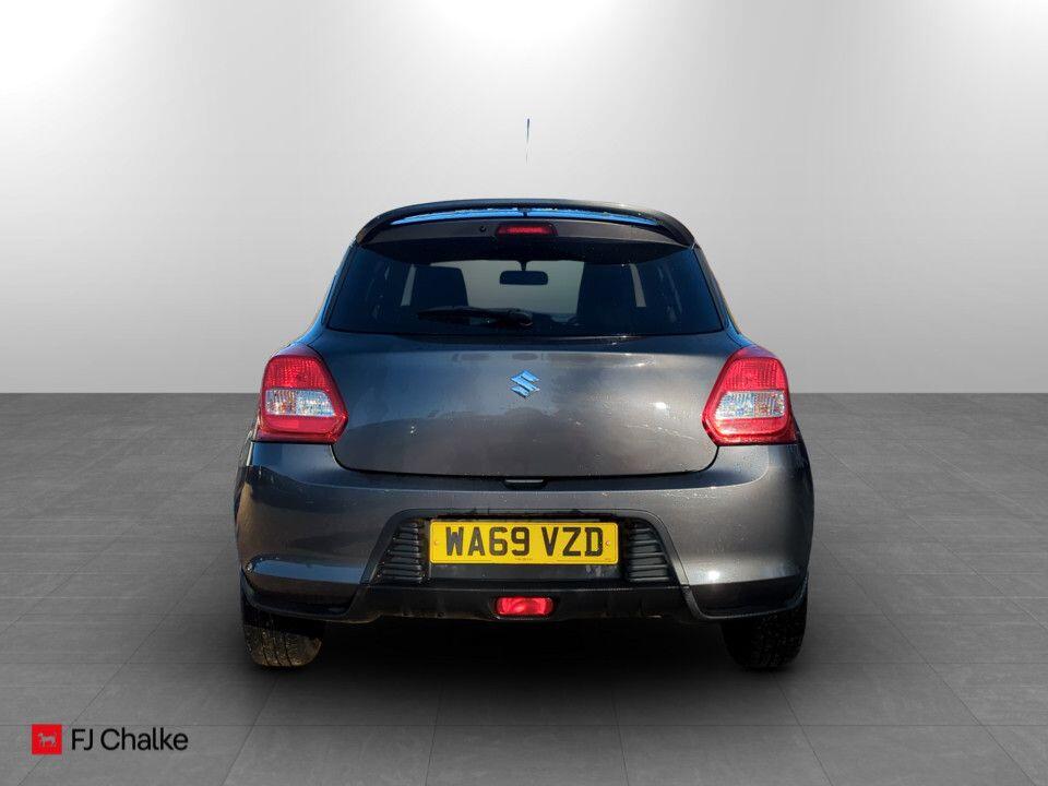Used Suzuki Swift 2019 for sale - 76688740: Photo 4