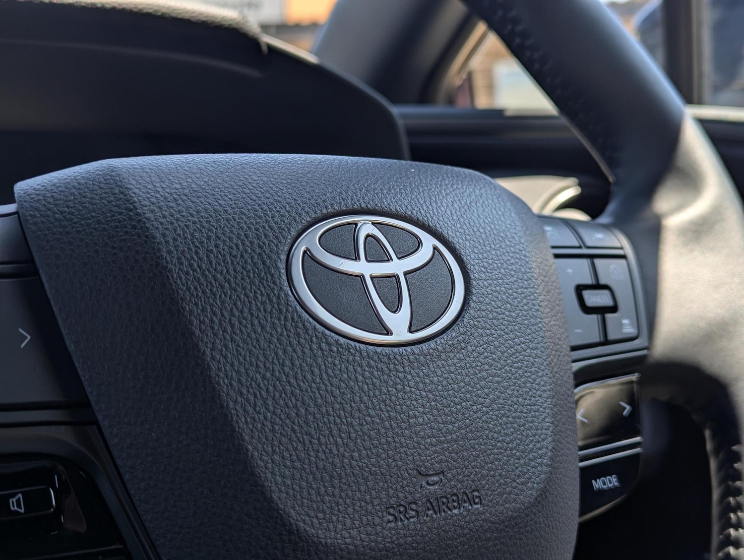Used Toyota C-HR 2024 for sale - 76153085: Photo 18