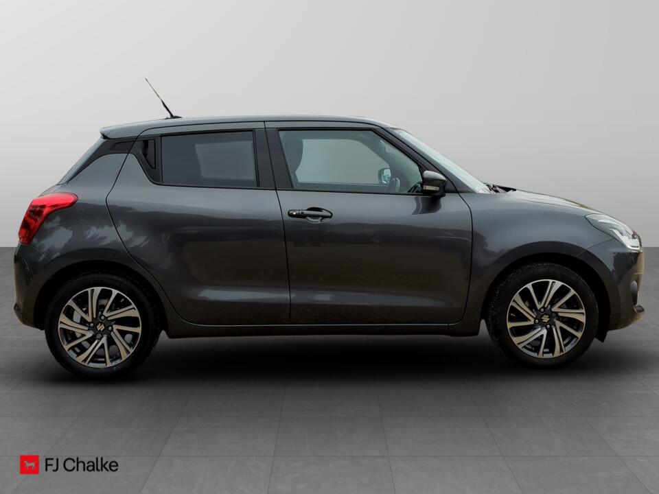 Used Suzuki Swift 2023 for sale - 76657817: Photo 2