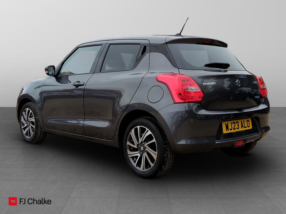 Used Suzuki Swift 2023 for sale - 76657817: Photo 4