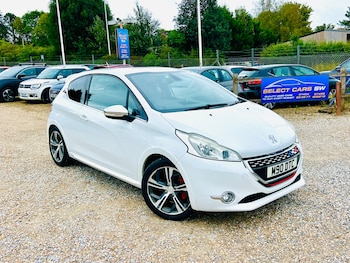 Peugeot - 208