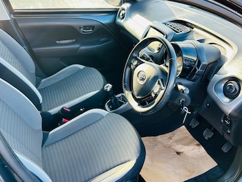 Used Toyota AYGO 2019 for sale - 76750898: Photo