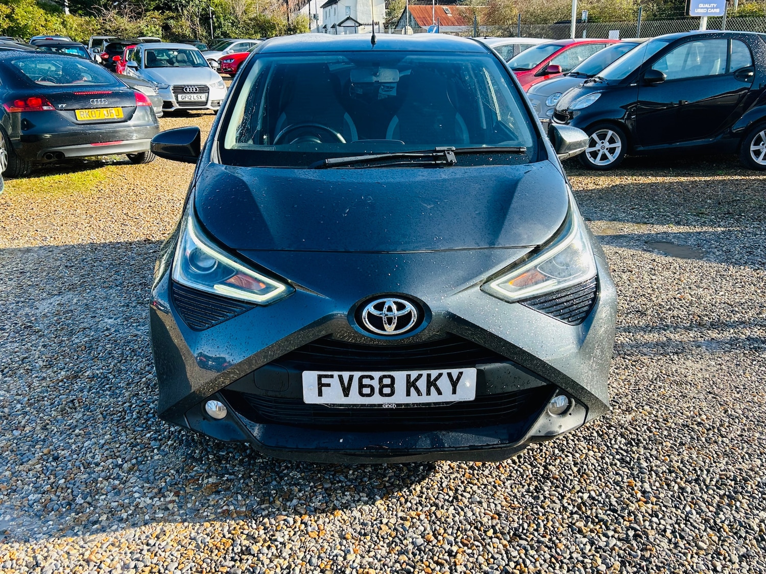 Used Toyota AYGO 2019 for sale - 76750898: Photo 3