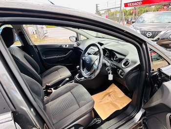 Used Ford Fiesta 2015 for sale - 75943702: Photo
