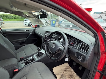 Used Volkswagen Golf 2018 for sale - 78530861: Photo