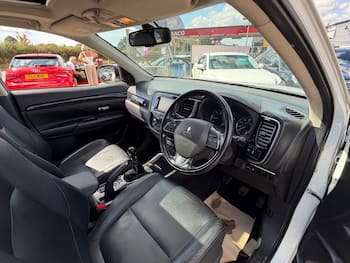 Used Mitsubishi Outlander 2016 for sale - 79612697: Photo