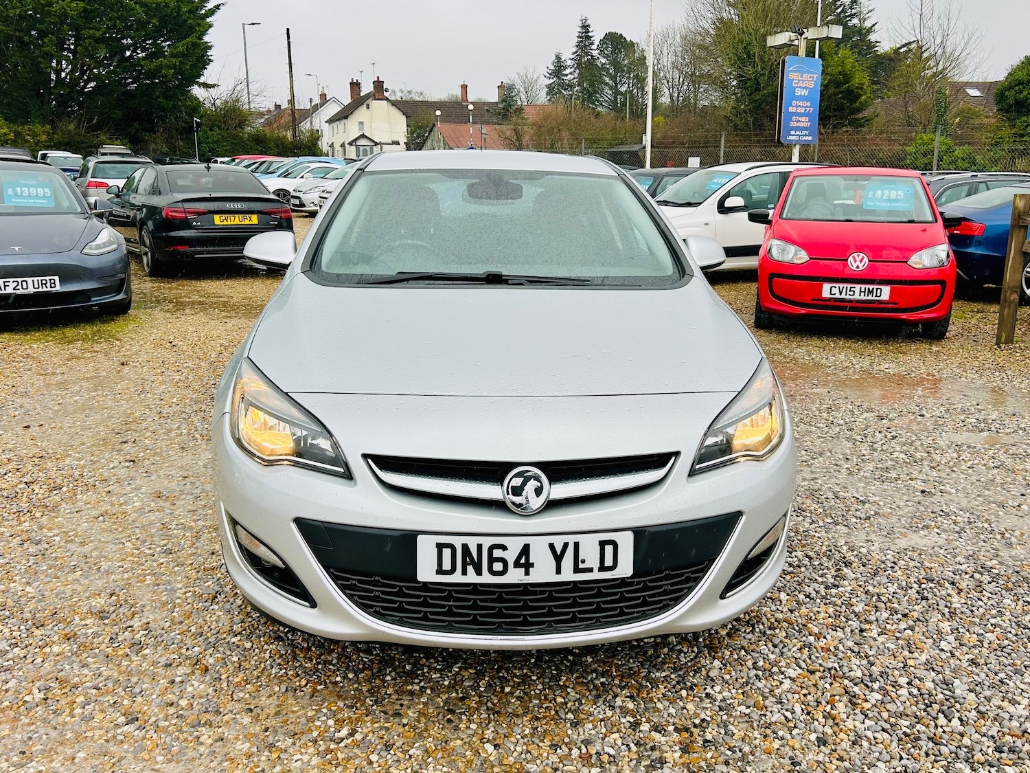Used Vauxhall Astra 2014 for sale - 77457920: Photo 2