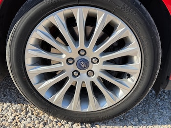 Used Ford C-Max 2015 for sale - 79470944: Photo
