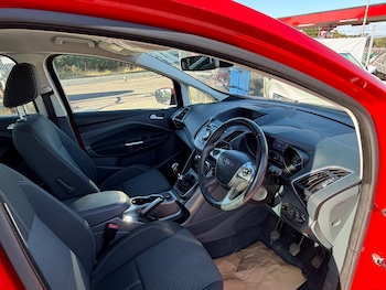 Used Ford C-Max 2015 for sale - 79470944: Photo