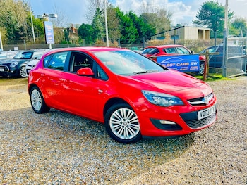 Used Vauxhall Astra 2013 for sale - 77470960: Photo