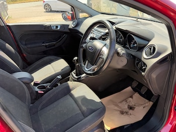 Used Ford Fiesta 2015 for sale - 79390222: Photo