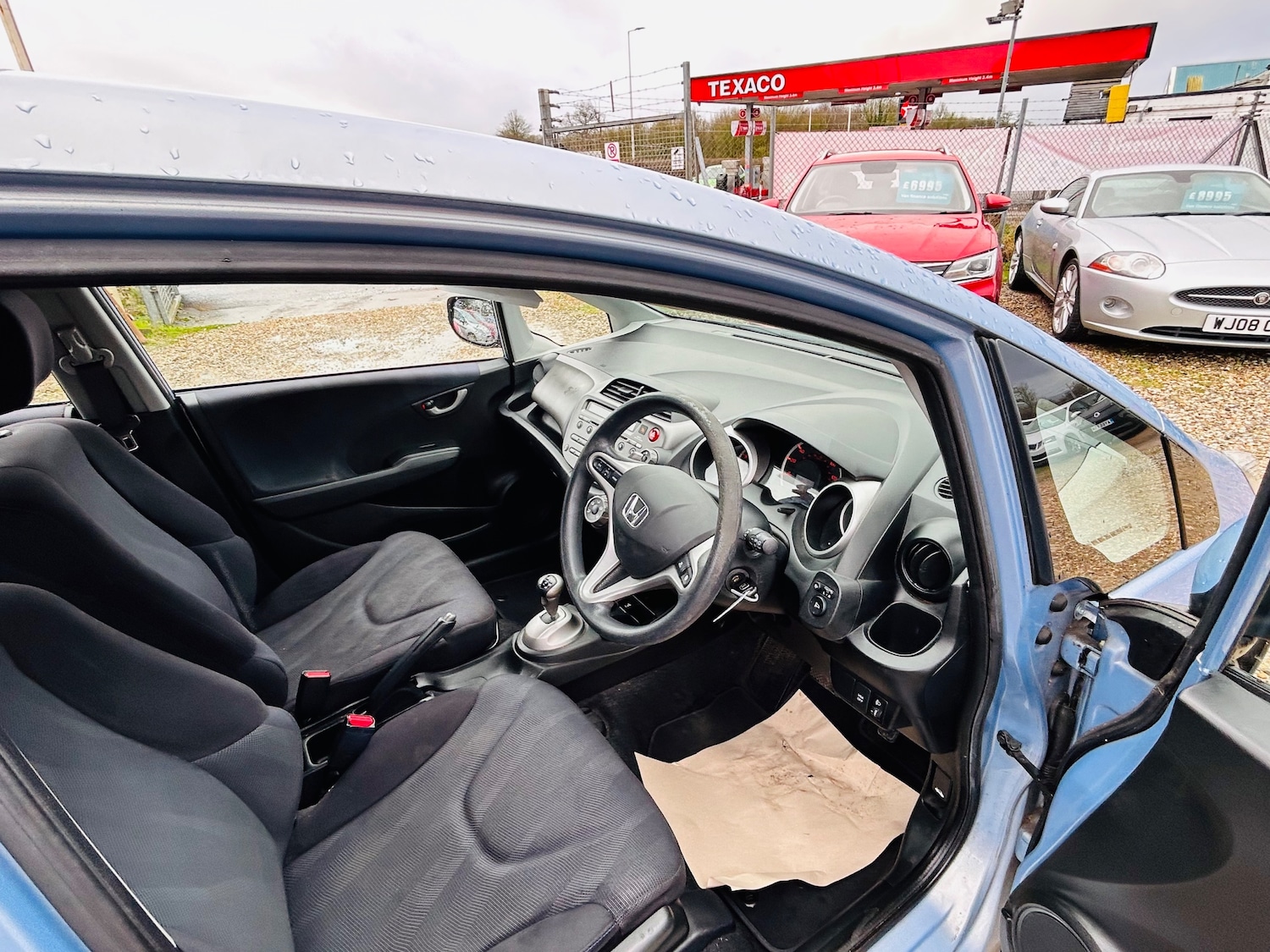 Used Honda Jazz 2010 for sale - 77477080: Photo 3