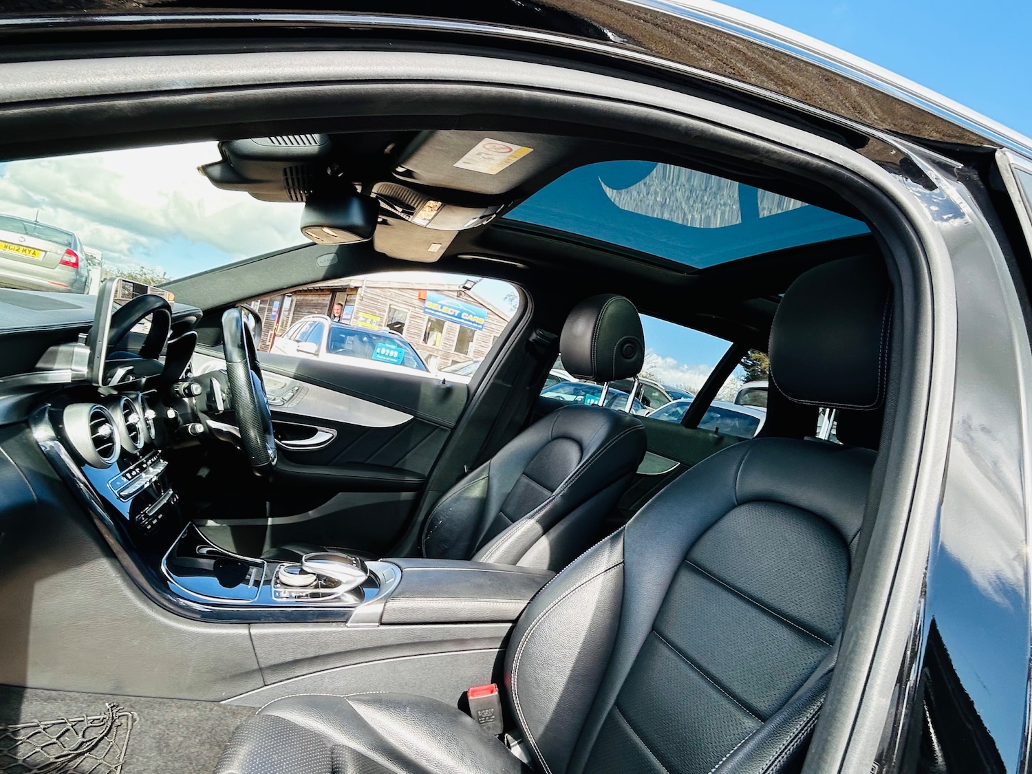 Used Mercedes-Benz C Class 2015 for sale - 77894015: Photo 14