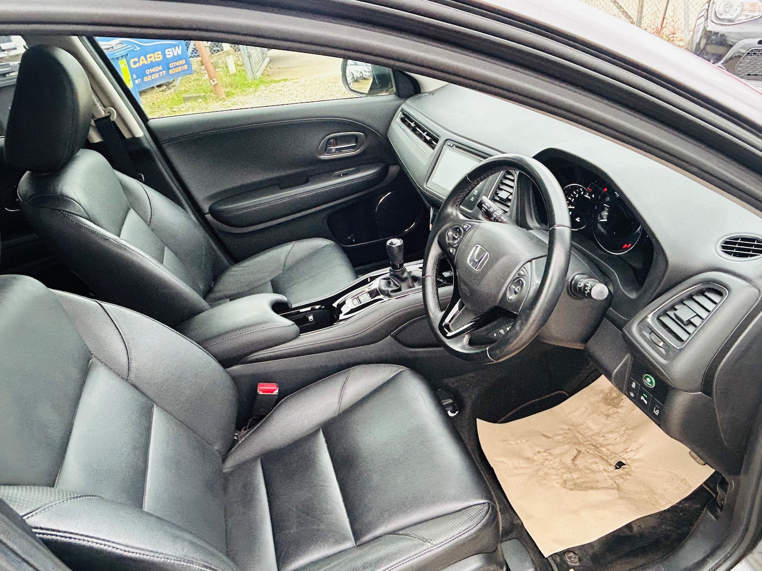 Used Honda HR-V 2018 for sale - 76422611: Photo 4