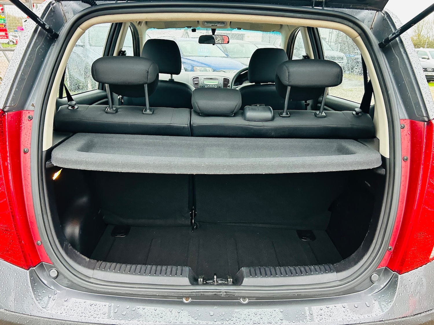 Used Hyundai i10 2009 for sale - 76588742: Photo 12