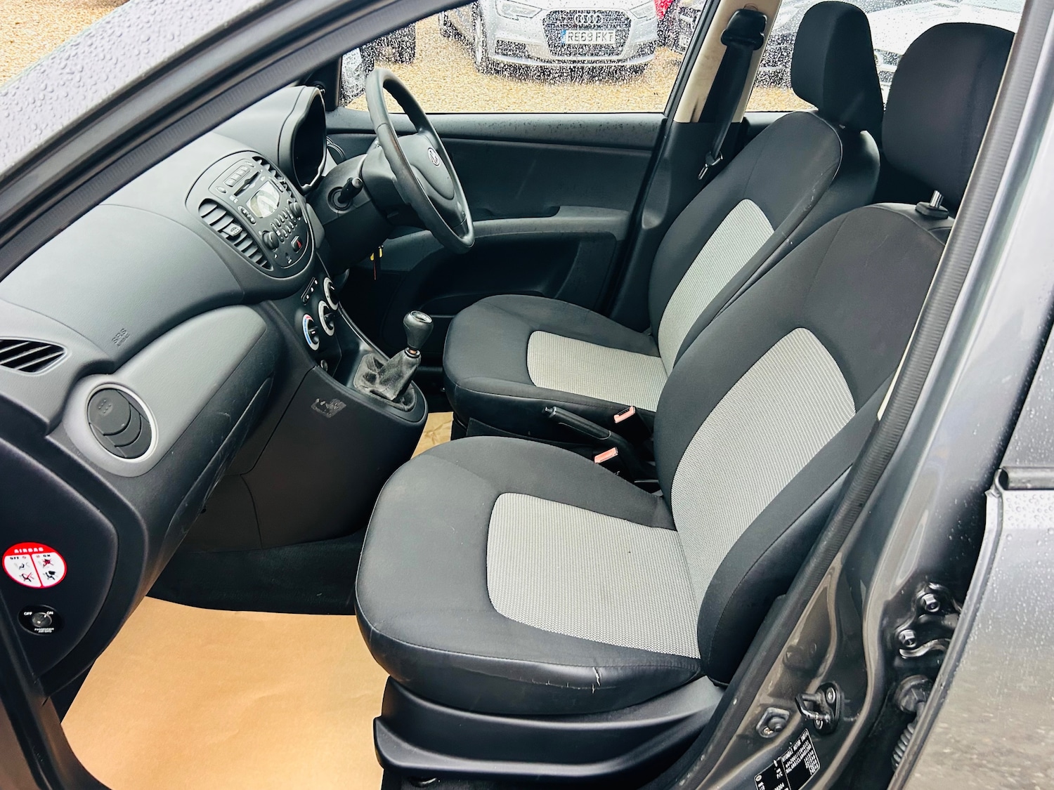 Used Hyundai i10 2009 for sale - 76588742: Photo 14