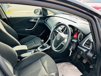 Used Vauxhall Astra 2011 for sale - 77771446: Photo