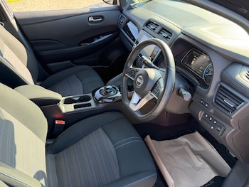 Used Nissan Leaf 2022 for sale - 78320996: Photo