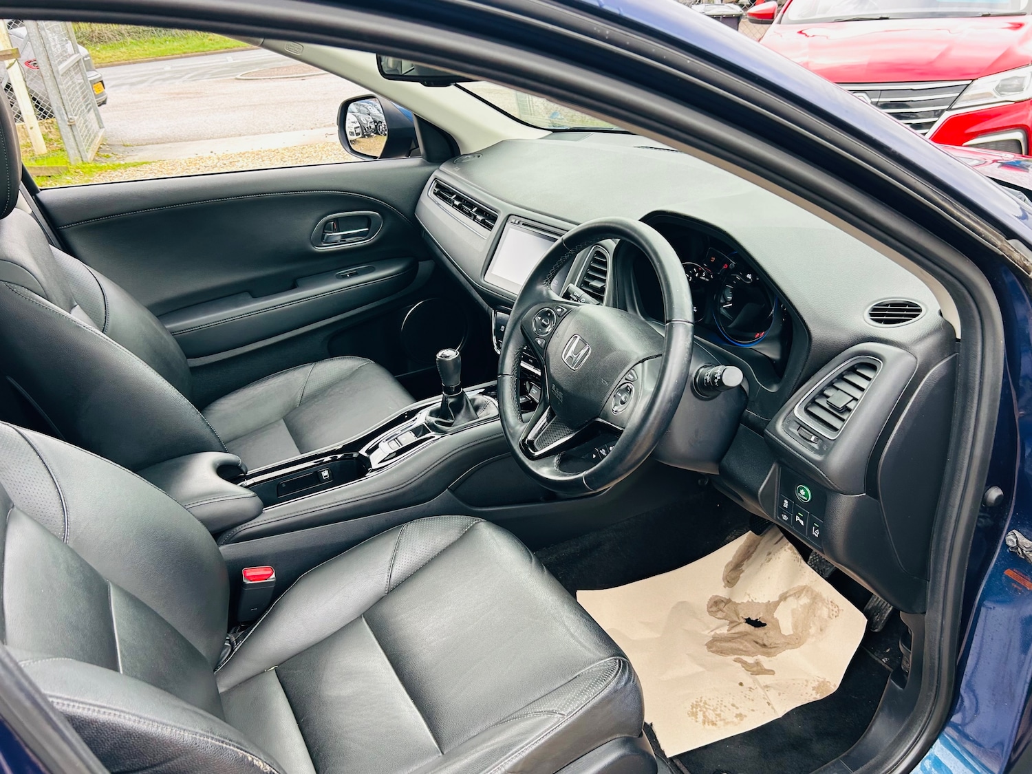 Used Honda HR-V 2015 for sale - 77442705: Photo 2