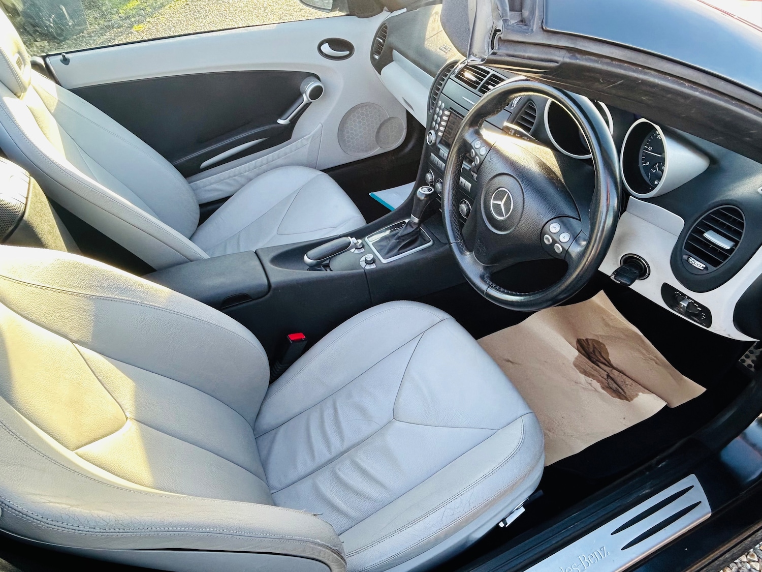 Used Mercedes-Benz SLK 2005 for sale - 76937654: Photo 2