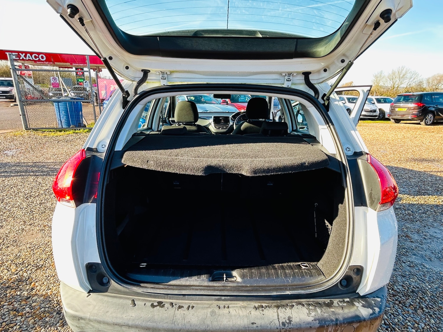 Used Peugeot 2008 2014 for sale - 77164237: Photo 11