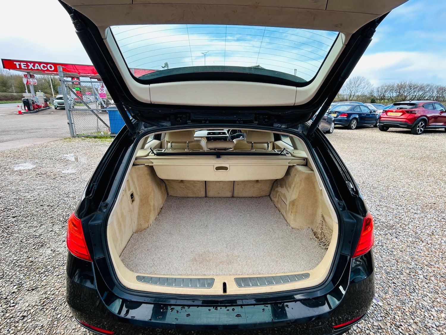 Used BMW 3 Series 2014 for sale - 77885532: Photo 12