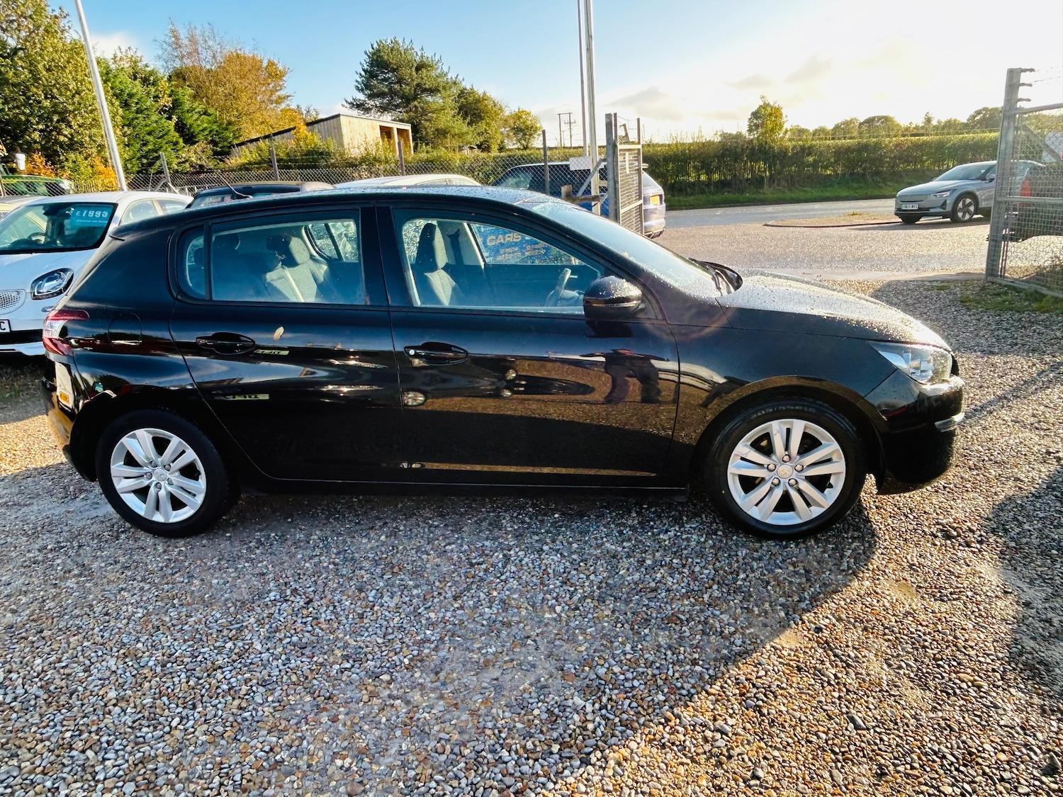 Used Peugeot 308 2014 for sale - 76373353: Photo 10