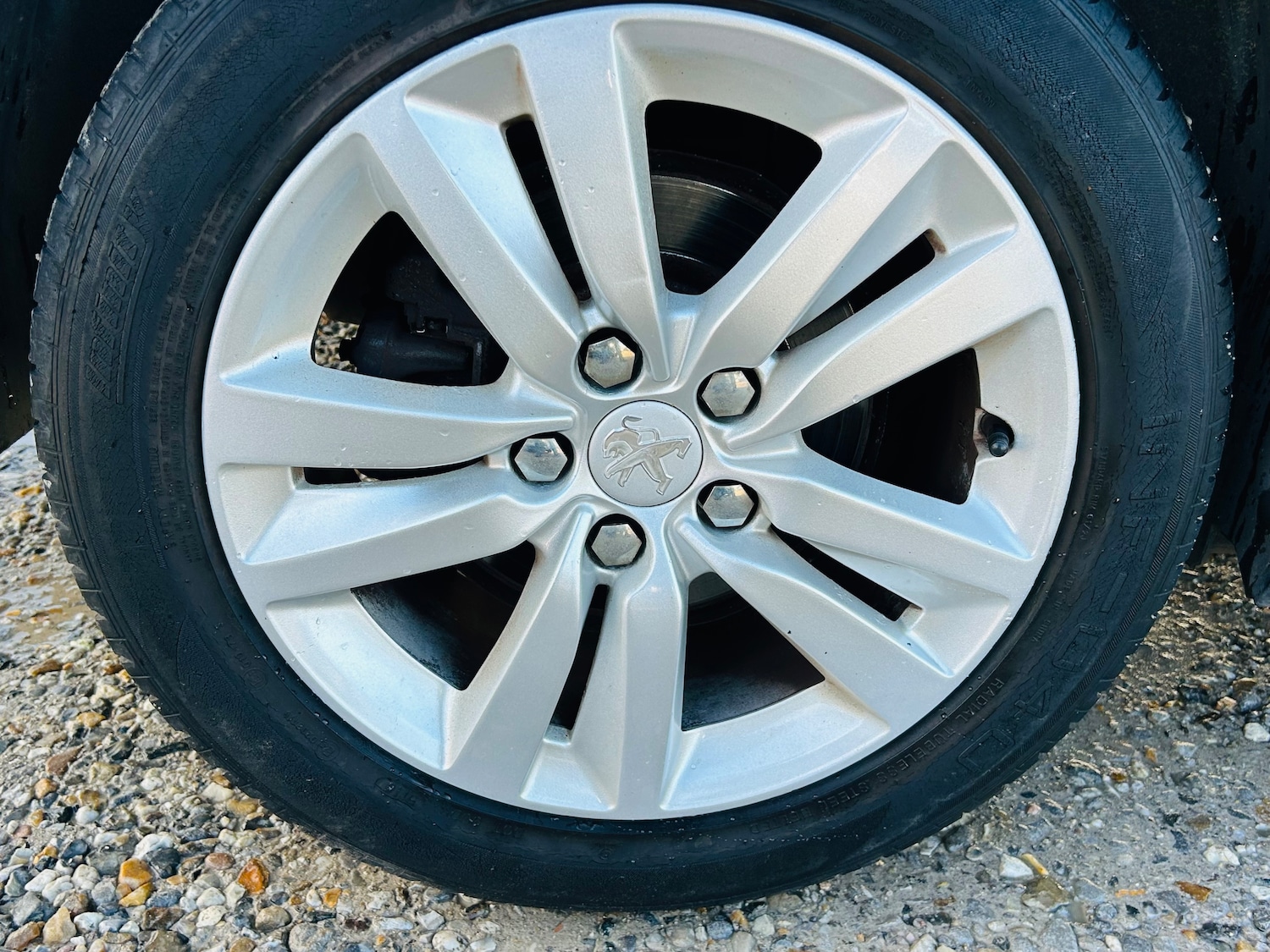 Used Peugeot 308 2014 for sale - 76373353: Photo 2
