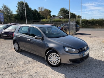 Used Volkswagen Golf 2010 for sale - 79535122: Photo