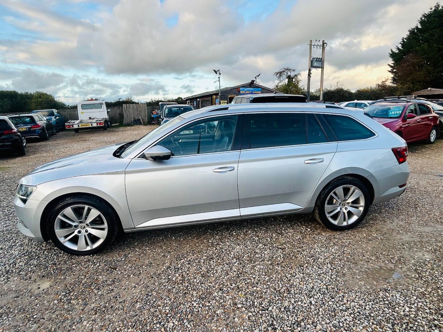 Used Skoda Superb 2017 for sale - 76373347: Photo 6