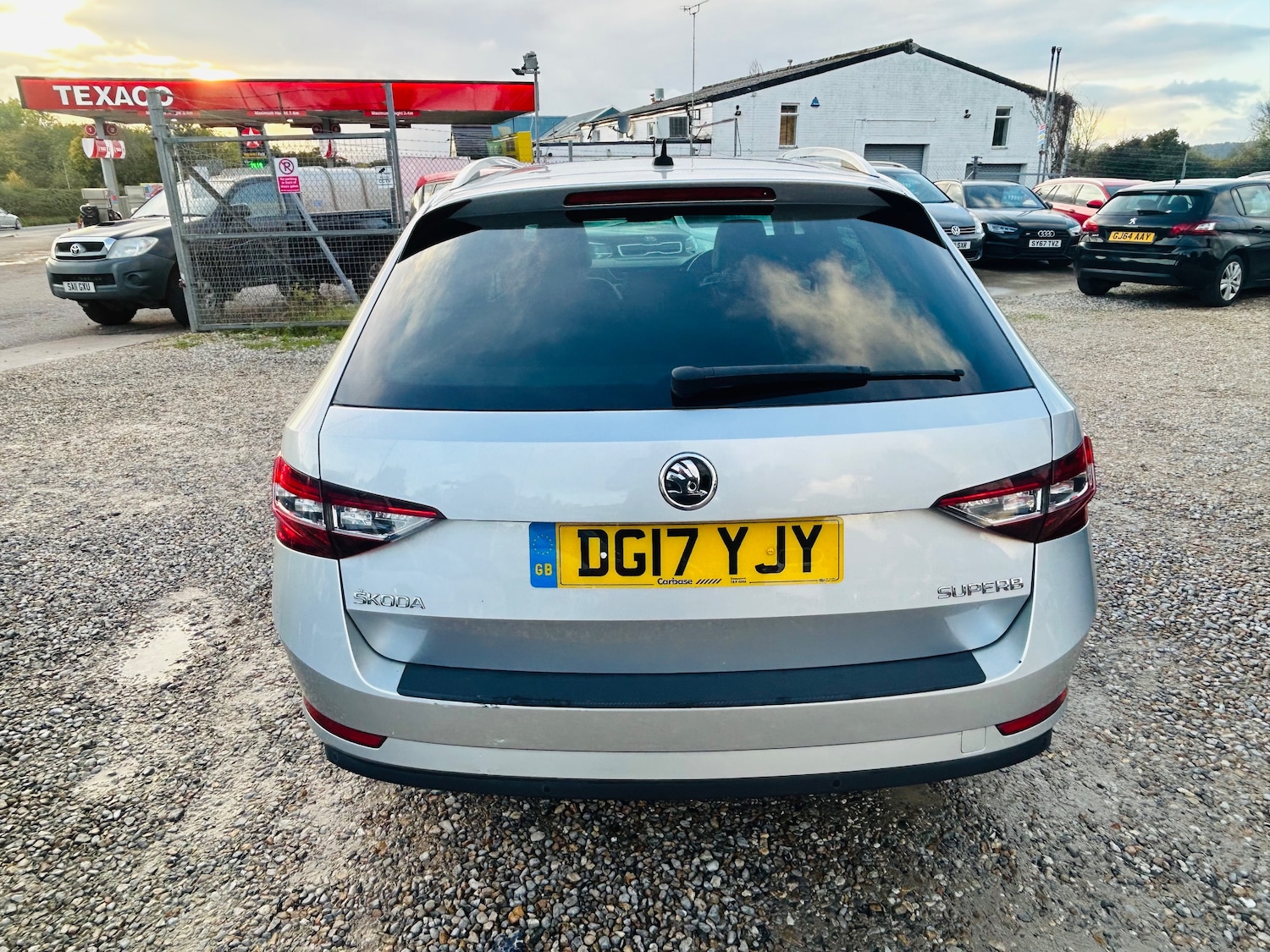 Used Skoda Superb 2017 for sale - 76373347: Photo 7