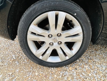 Used Peugeot 5008 2013 for sale - 75943699: Photo