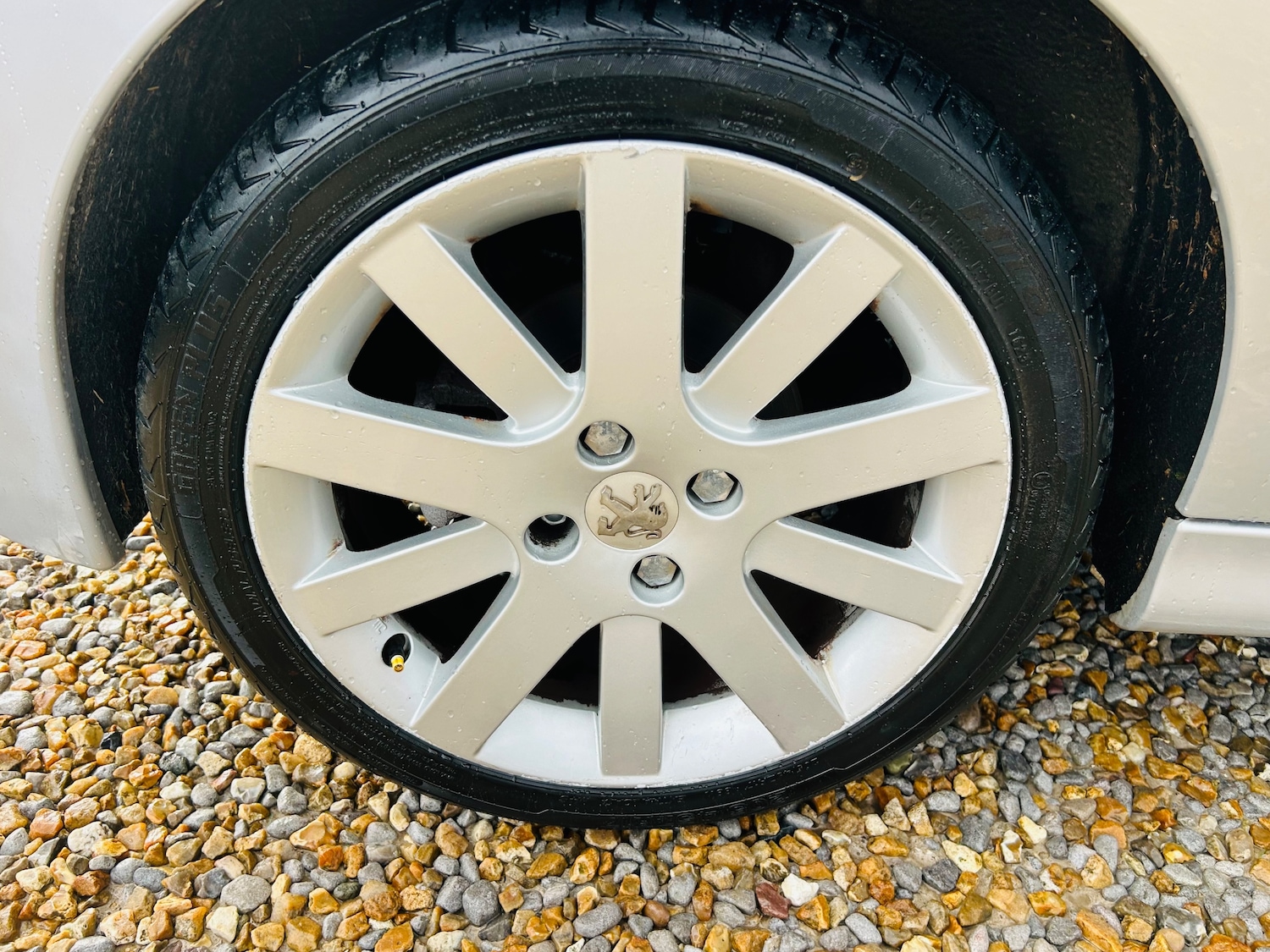 Used Peugeot 207 2009 for sale - 77477075: Photo 2