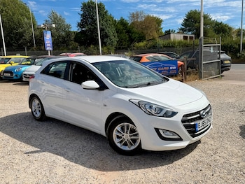 Used Hyundai i30 2015 for sale - 79535106: Photo