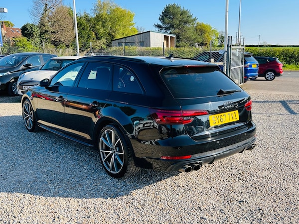 Used Audi S4 Avant 2017 for sale - 74411222: Photo 9