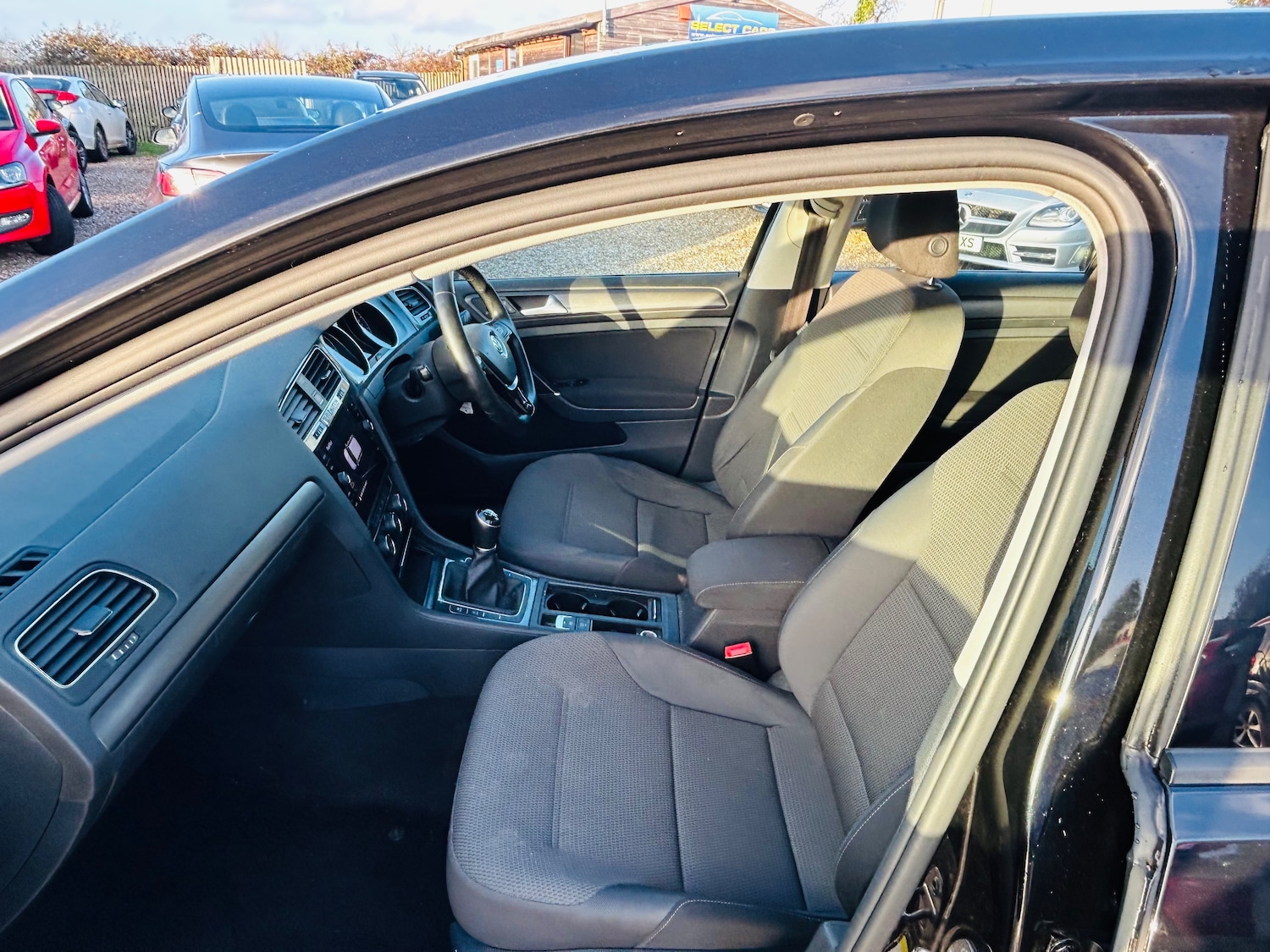 Used Volkswagen Golf 2017 for sale - 76928156: Photo 12