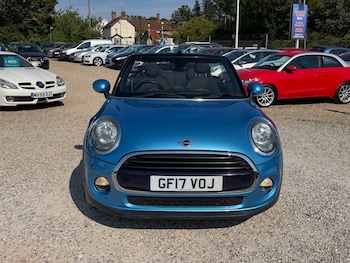 Used MINI Convertible 2017 for sale - 79182981: Photo