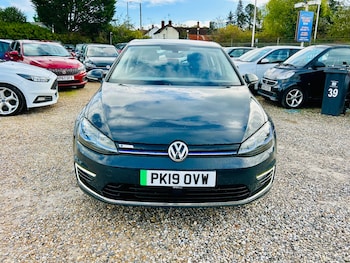 Used Volkswagen Golf 2019 for sale - 76376848: Photo