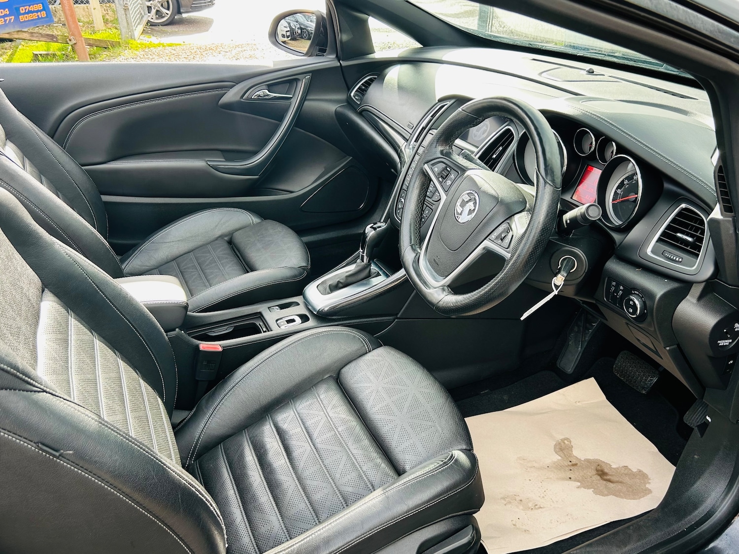 Used Vauxhall Cascada 2014 for sale - 77397479: Photo 4