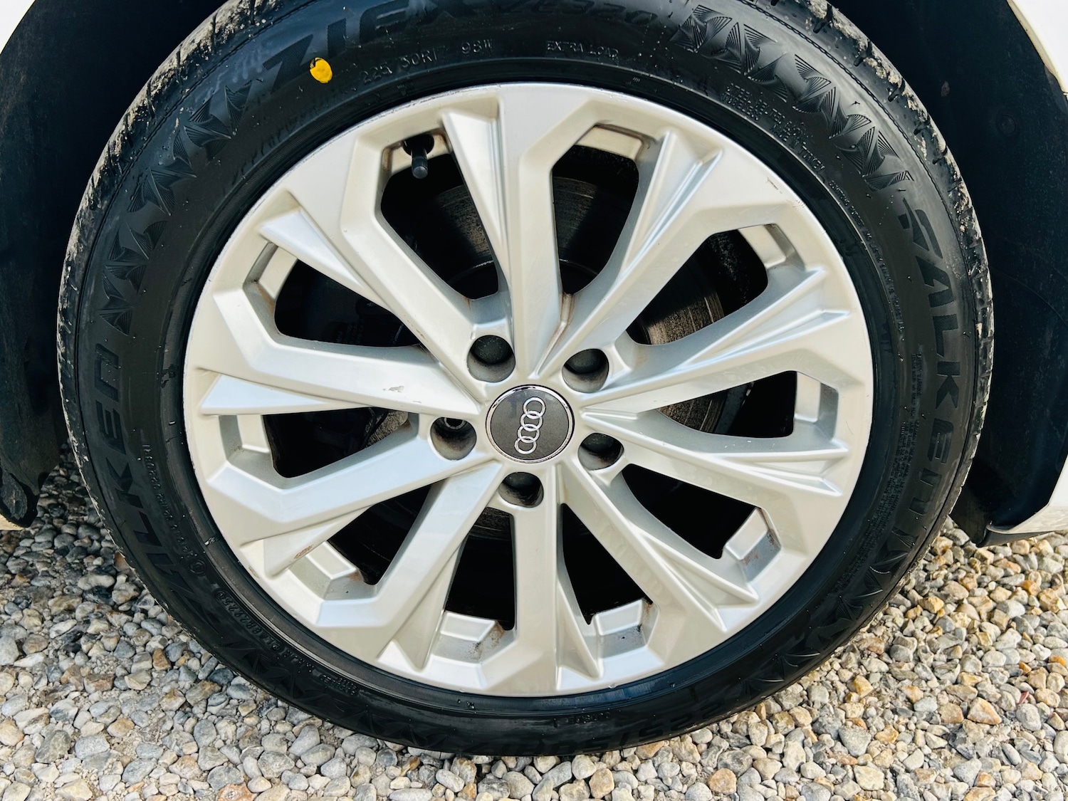 Used Audi A4 2016 for sale - 78049863: Photo 2