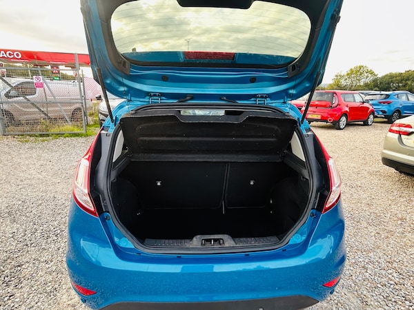 Used Ford Fiesta 2015 for sale - 76217672: Photo 11